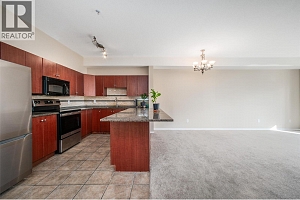 1875 Country Club Drive Unit# 1514 - Photo 3