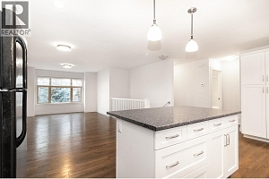 560 Christleton Avenue - Photo 12