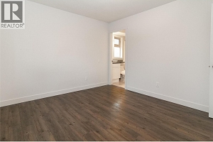 560 Christleton Avenue - Photo 16