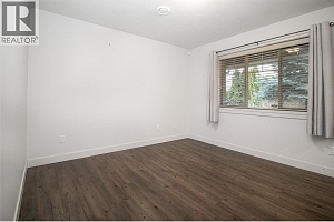 560 Christleton Avenue - Photo 21