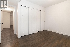 560 Christleton Avenue - Photo 24