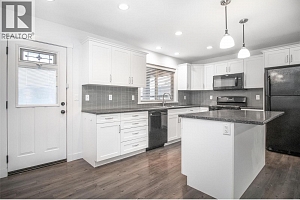 560 Christleton Avenue - Photo 8