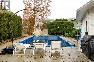 420 Mugford Court - Photo 42