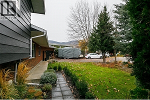 420 Mugford Court - Photo 45