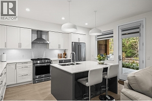 1979 Country Club Drive Unit# 20 - Photo 13