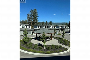 1979 Country Club Drive Unit# 20 - Photo 32