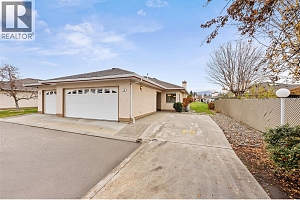 1874 Parkview Crescent Unit# 18 - Photo 29