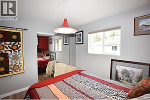 145 Falcon Avenue - Photo 25