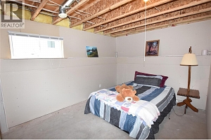 145 Falcon Avenue - Photo 35