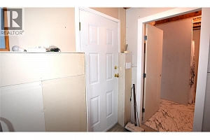 145 Falcon Avenue - Photo 41