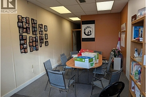 3105 31 Avenue Unit# C - Photo 2