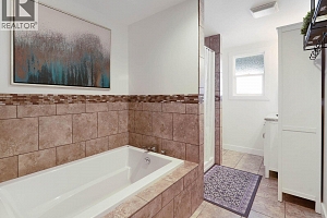 2519 Hillsborough Road - Photo 48