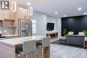 722 Coopland Crescent Unit# 1 - Photo 2