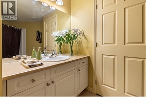 3570 Woodsdale Road Unit# 305 - Photo 16