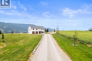 2589 Young Road - Photo 3