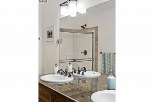 2780 Auburn Road Unit# 206 - Photo 26