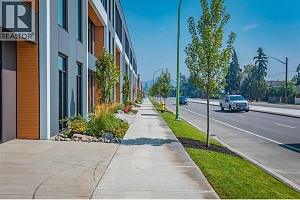 810 Clement Avenue Unit# 102 - Photo 40