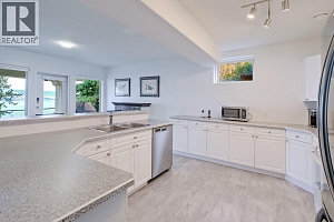 378 Okaview Road - Photo 29