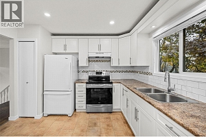 2156 Kaslo Court - Photo 12