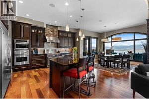 734 Marin Crescent - Photo 14