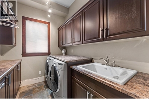 734 Marin Crescent - Photo 39