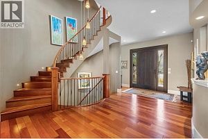 734 Marin Crescent - Photo 9