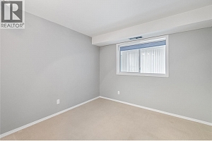 1045 Sutherland Avenue Unit# 323 - Photo 10