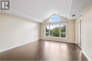 1045 Sutherland Avenue Unit# 323 - Photo 2