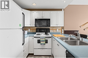 5965 Snow Pines Crescent Unit# D - Photo 4