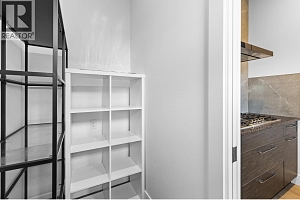 1068 Clarance Avenue - Photo 18