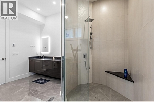 1068 Clarance Avenue - Photo 30