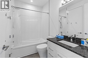 1068 Clarance Avenue - Photo 36