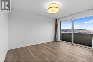 1068 Clarance Avenue - Photo 39