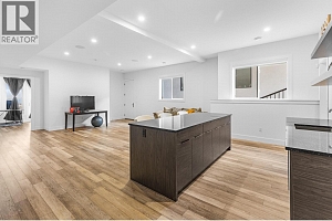 1068 Clarance Avenue - Photo 49