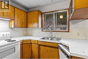 1451 Ross Road - Photo 6