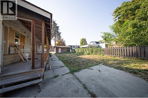 2340 Pandosy Street - Photo 22