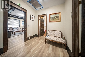 2340 Pandosy Street - Photo 9