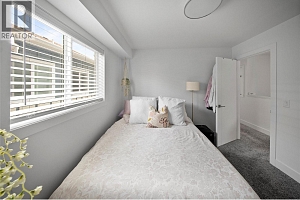 727 Cadder Avenue - Photo 14