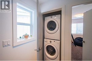 727 Cadder Avenue - Photo 17