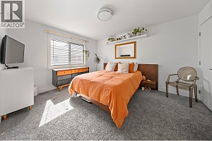 727 Cadder Avenue - Photo 9