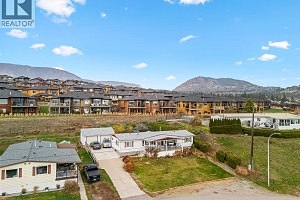 2098 Boucherie Road Unit# 66 - Photo 3