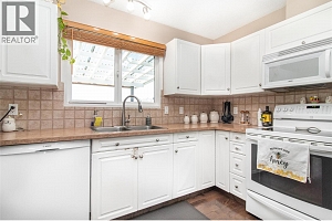 1310 Mary Court - Photo 11