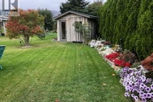 814 8 Avenue - Photo 46