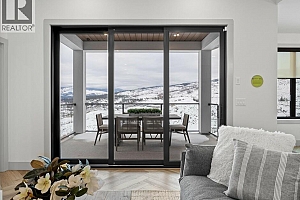 1062 Emslie Street - Photo 10