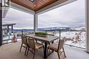 1062 Emslie Street - Photo 11