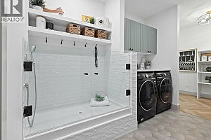 1062 Emslie Street - Photo 17