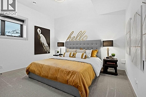 1062 Emslie Street - Photo 26