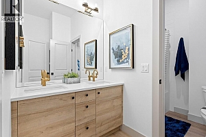 1062 Emslie Street - Photo 27