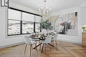 1062 Emslie Street - Photo 6