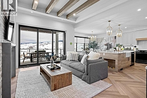 1062 Emslie Street - Photo 9